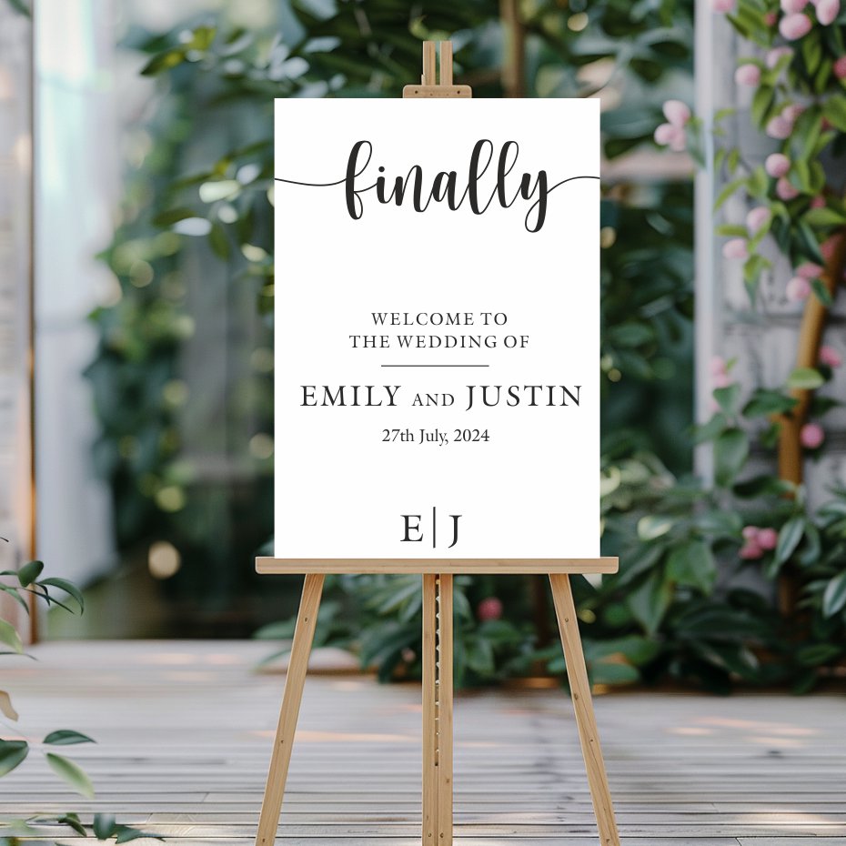 Create a warm first impression with a beautifully designed welcome wedding sign.